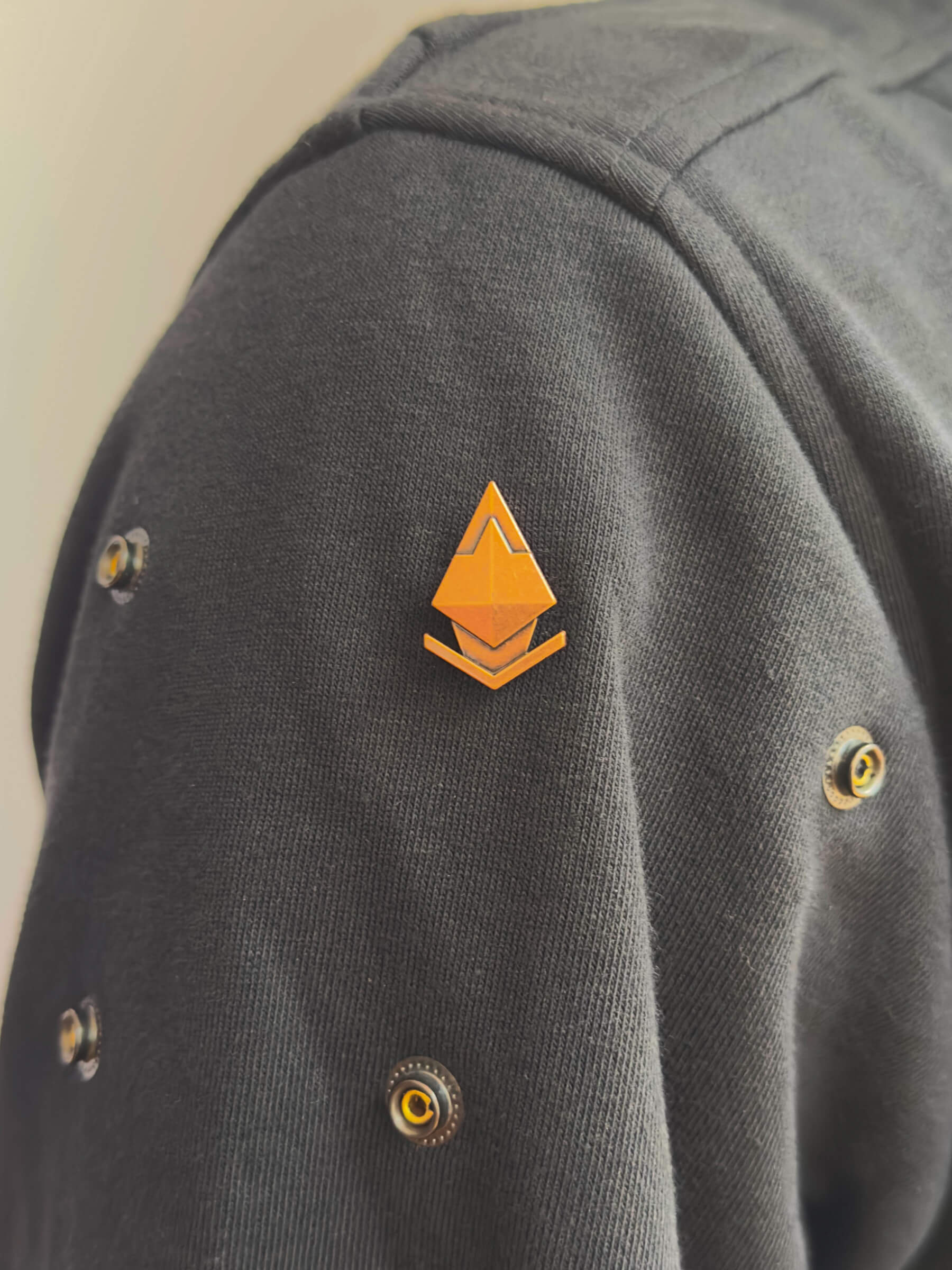 Hunter's Arrowhead Snap - Patch Notes Apparel