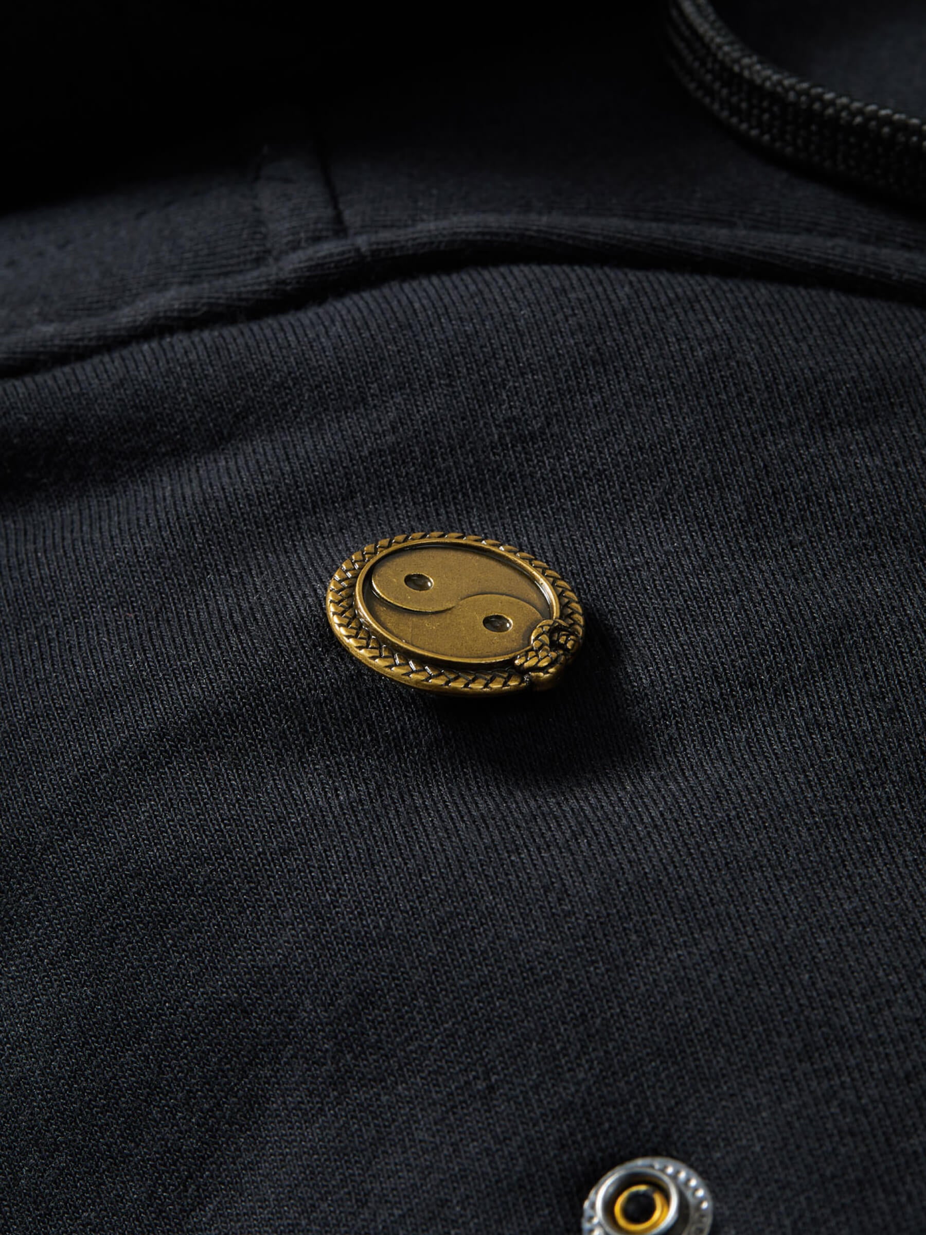 Yin-Yang Talisman RPG Snap from Patch Notes Apparel in Ancient Gold