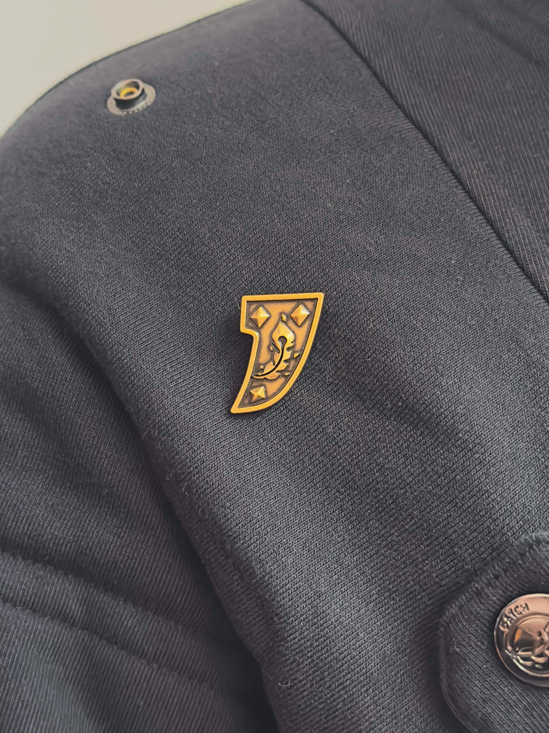 Studded Phoenix Plate Snap - Patch Notes Apparel