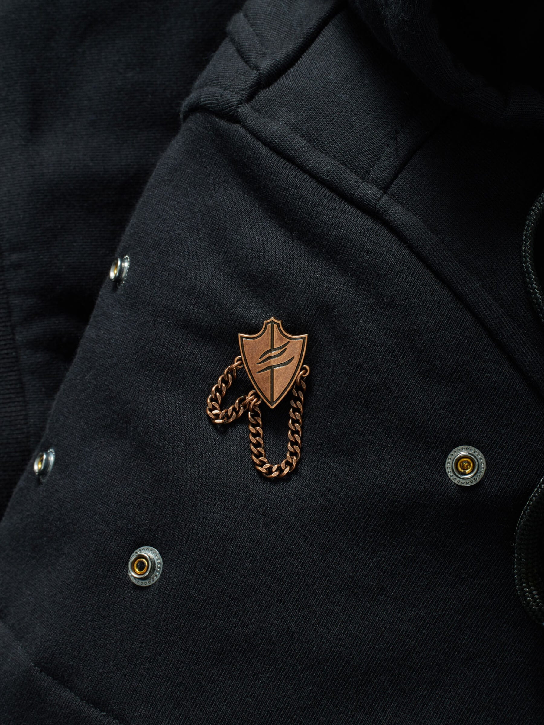 Claw Mark Shield RPG Snap from Patch Notes Apparel in Ancient Copper