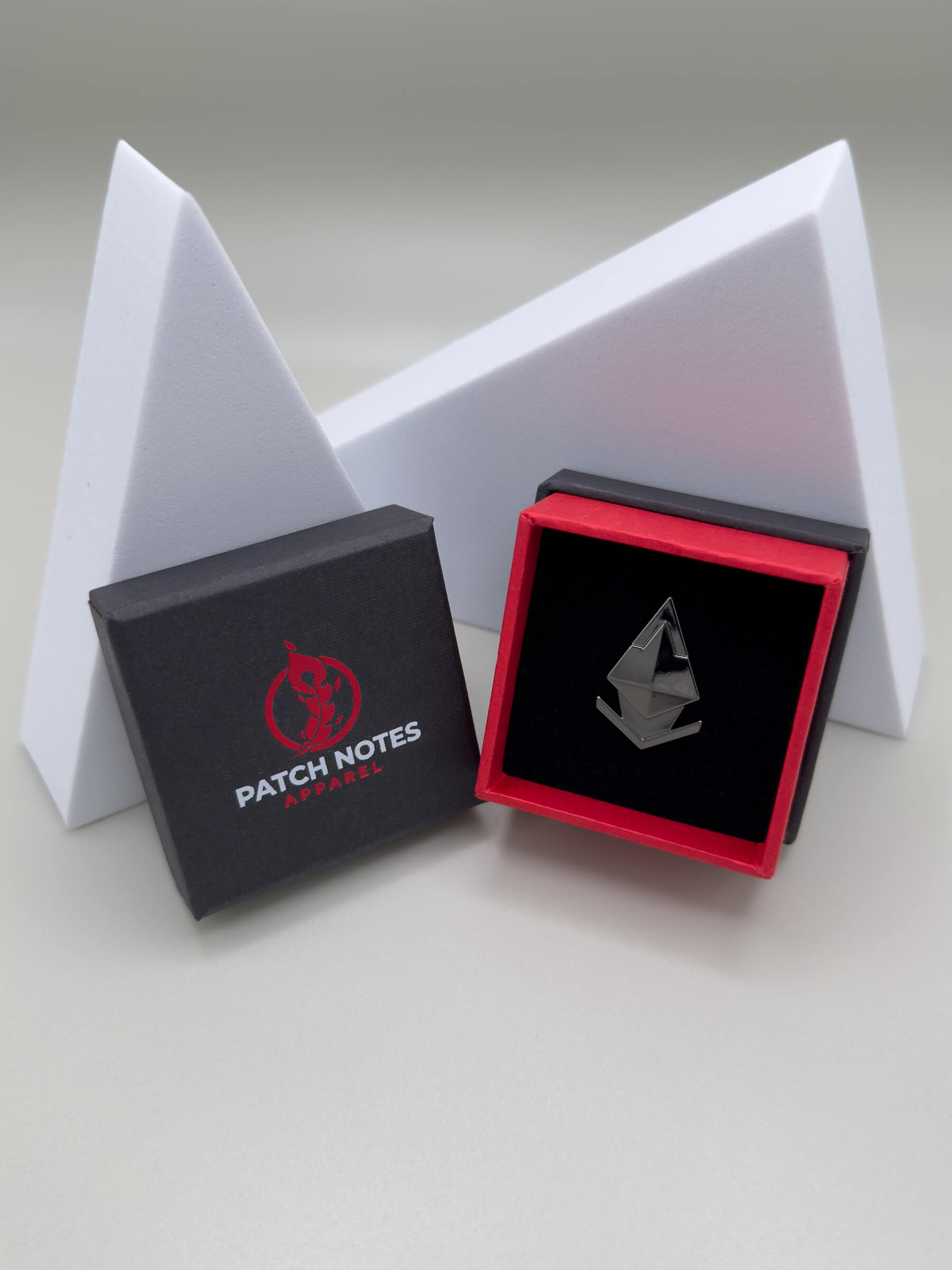 Hunter's Arrowhead - Archer Class RPG Snap Jewelry - Gunmetal Color - Patch Notes Apparel