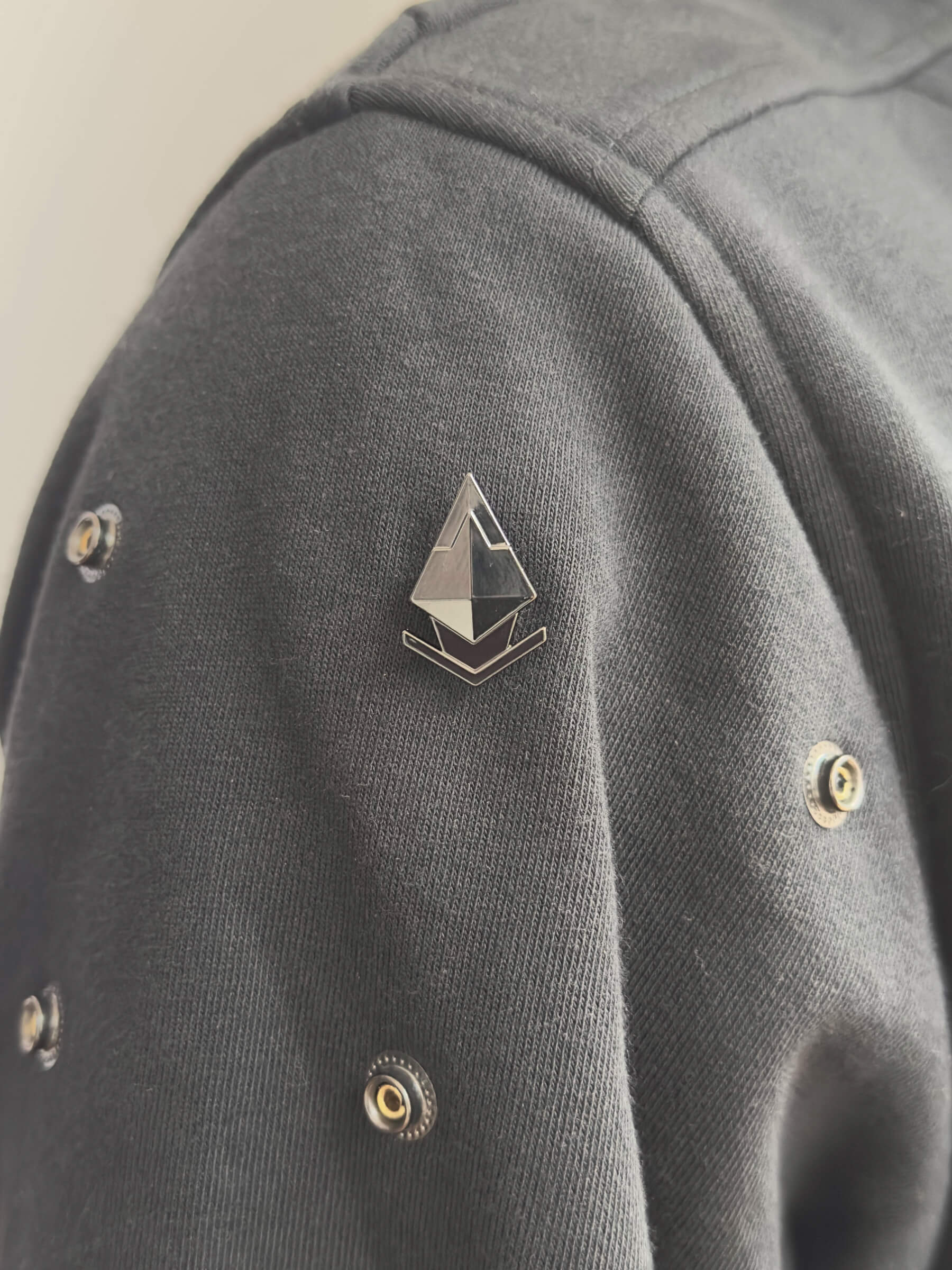 Hunter's Arrowhead Snap - Patch Notes Apparel