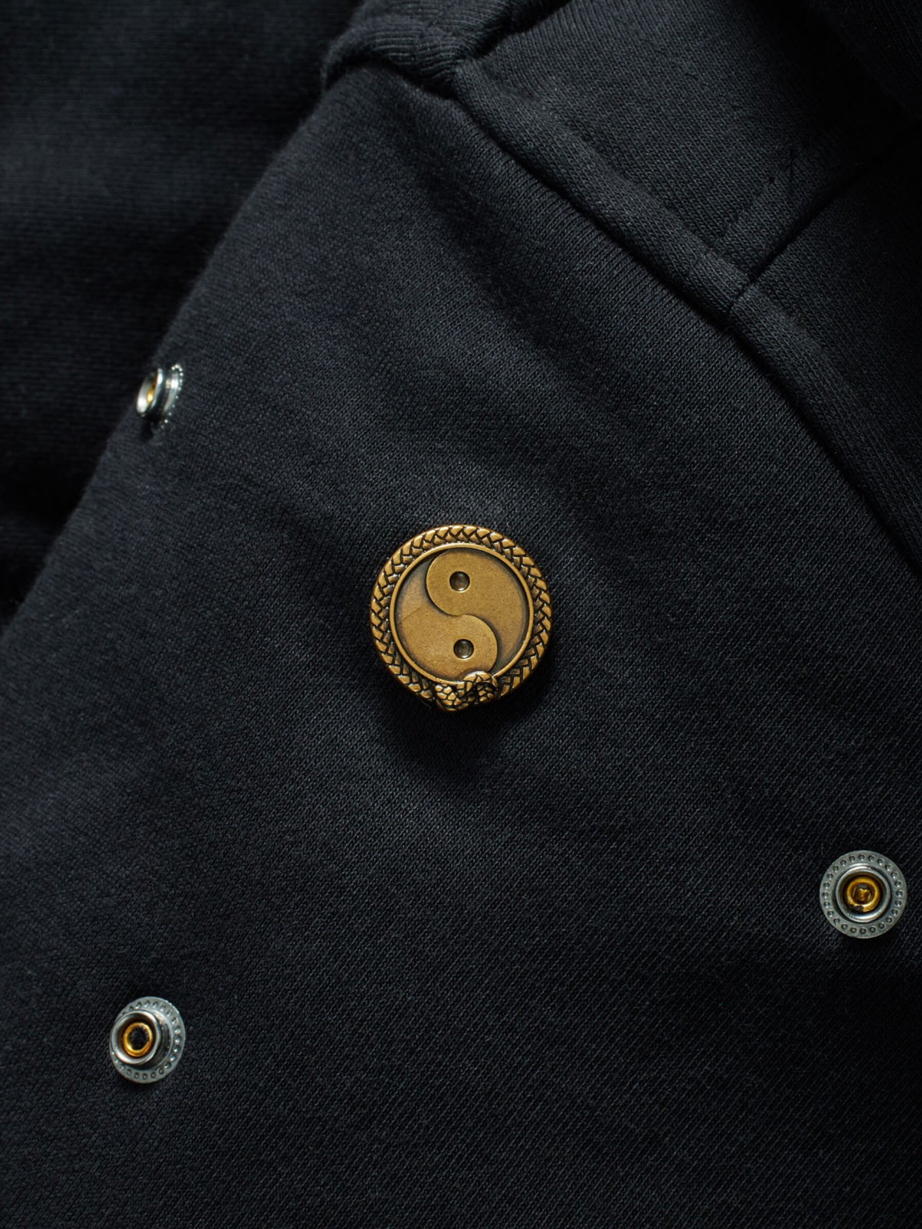 Yin-Yang Talisman RPG Snap from Patch Notes Apparel in Ancient Gold