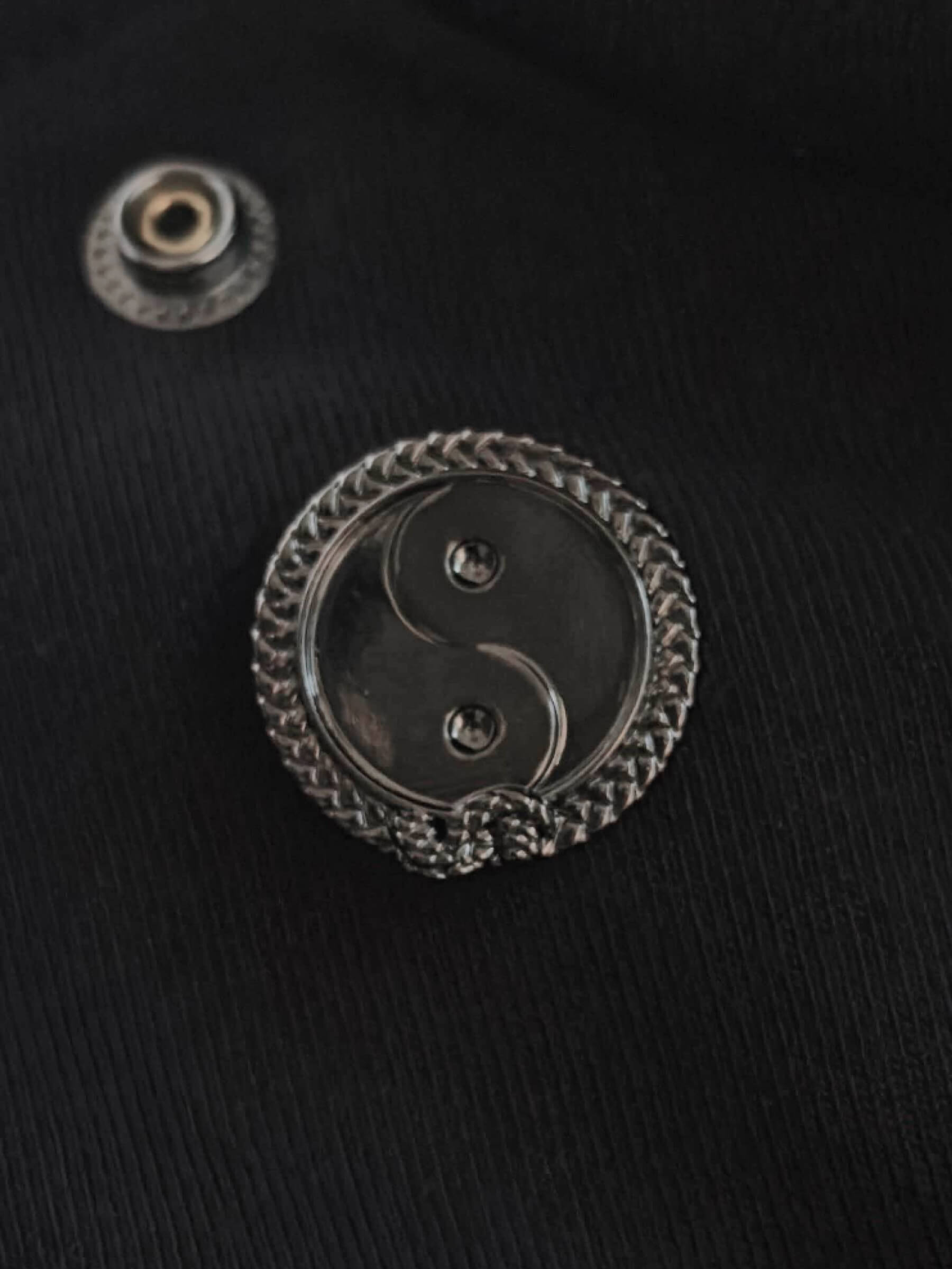 Yin-Yang Talisman Snap