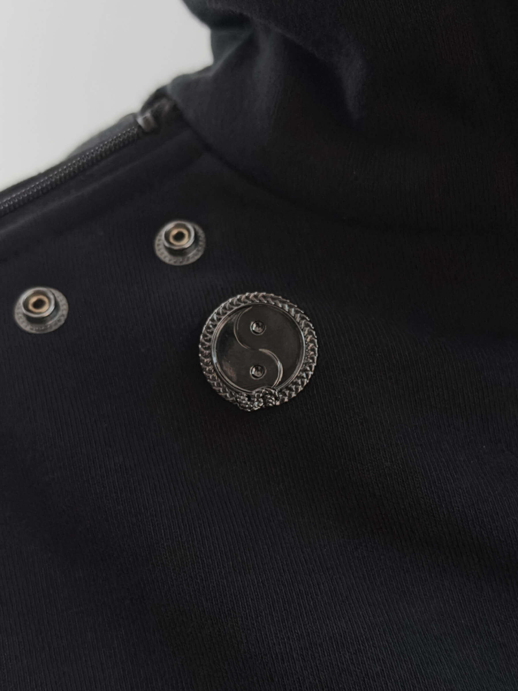 Yin-Yang Talisman Snap